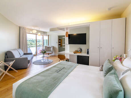 thecamp Hotel & Lodges