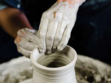 Pottery workshops: Introduction to potter's wheel