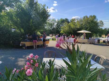 Marché de producteurs locaux au Mépillat