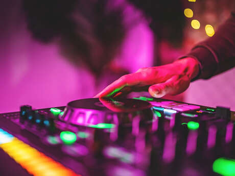 DJ set du vendredi avec DJ Marc Beyaert