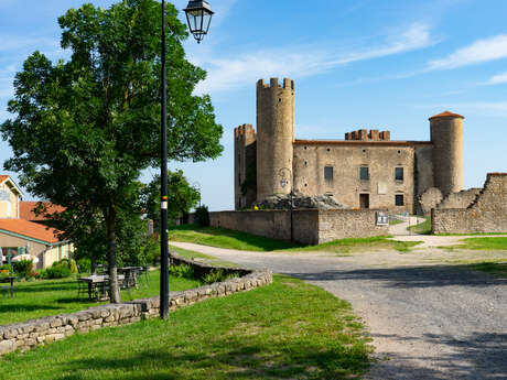 Le Château d'Essalois - PR 10