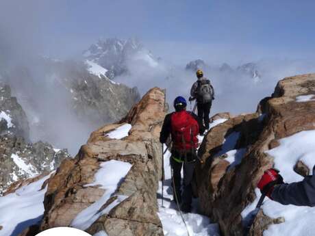 Écrins d'Alpinisme : première ascension en haute montagne, le pic du glacier d'Arsine avec Roc Ecrins
