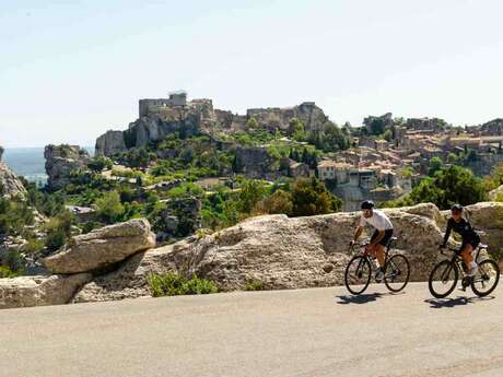 MAUSSANE-LES-ALPILLES - Tour des Baux-de-Provence à vélo
