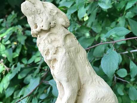 Atelier modelage : le loup qui hurle à la lune