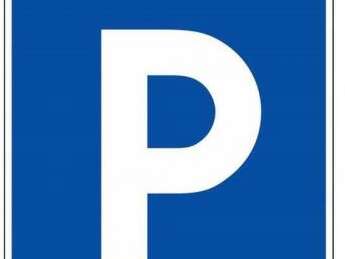 Parking du monument aux morts