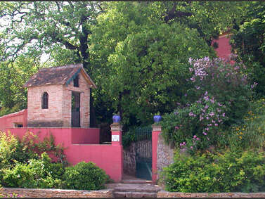 The garden and wood of Courbebaisse