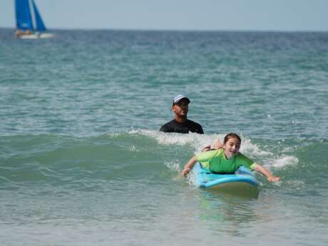 Cours et stage de Surf par Cactus Surf Club