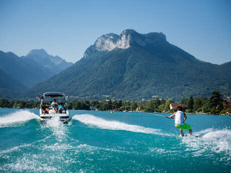 Pack Ride : 3h de privatisation bateau + 1h de paddle géant