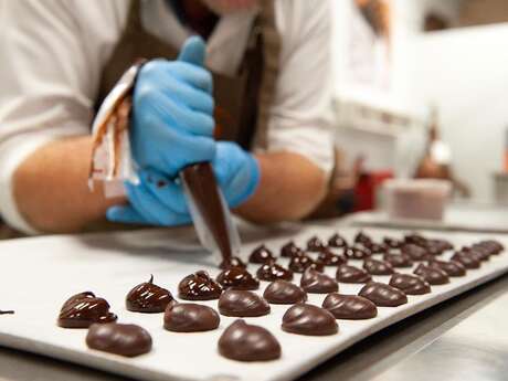 1h30 workshop at Chocolaterie Castelain