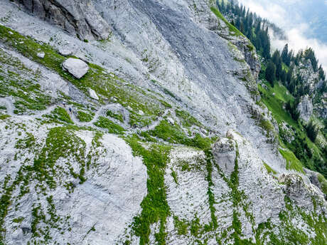 Montée au refuge et désert de Platé