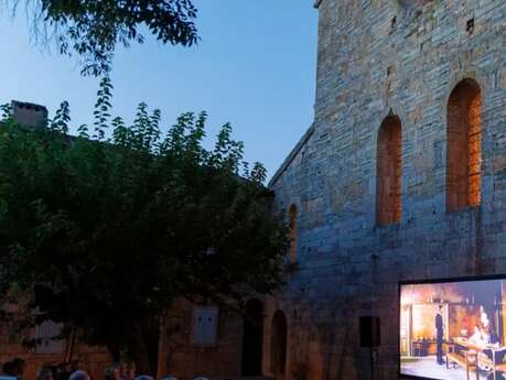 Cinéma en plein air à l'abbaye du Thoronet