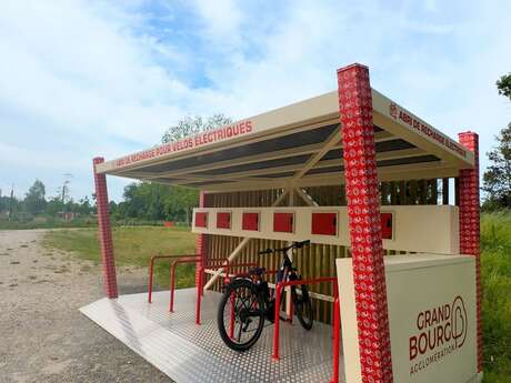 Electric charging station for electrically assisted bicycles at Plaine Tonique