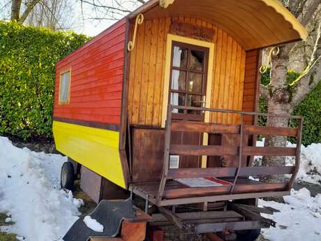 Roulottes Camping de Mérens-les-Vals