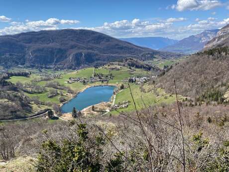 En passant par le Mont Rochefort