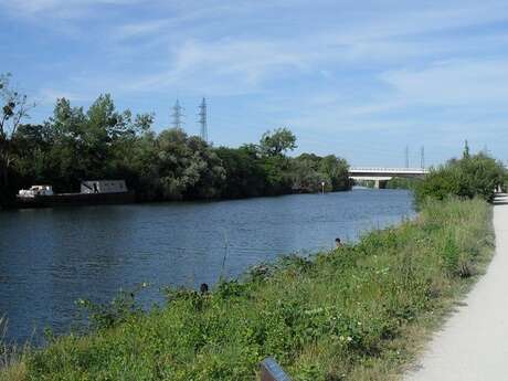 Yoga méditatif sur les berges de Bezons