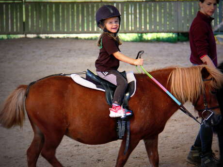 Baptêmes poney avec les Écuries de Crossey