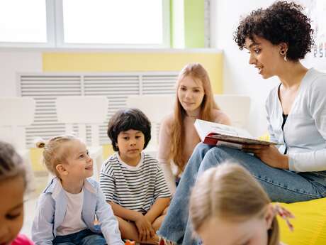 Storytelling - Les Vacances at the Halles du Centre