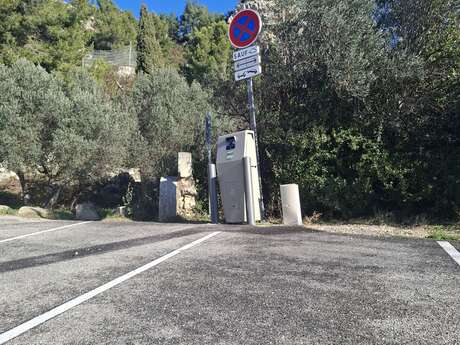 Borne de recharge véhicule éléctrique