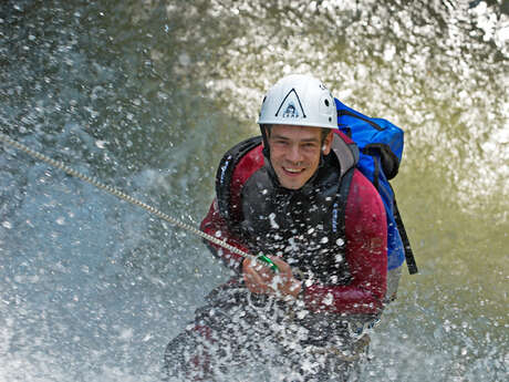 Begeleide canyoningtocht: adrenaline en frisheid gegarandeerd!