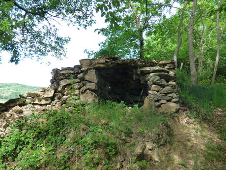 Les cabanes en pierre sèche Les cabanes en pierre sèche