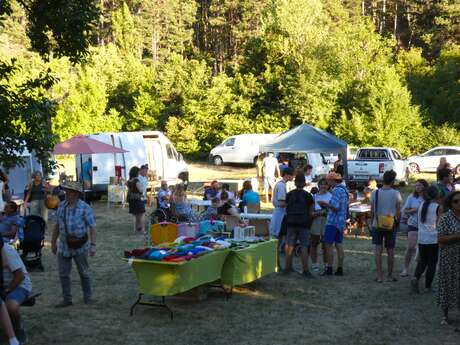 Marché fermier et artisanal, concert