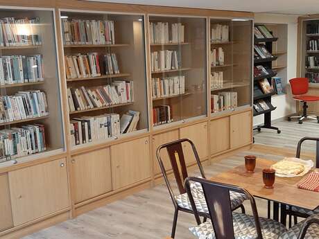 Bibliothèque d'Allons