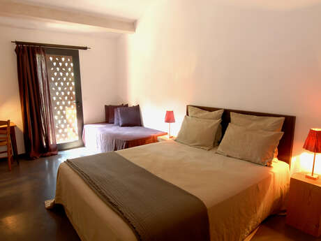 Les Pierres Sauvages