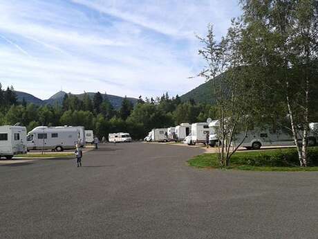 Aire de camping-cars Vulcania