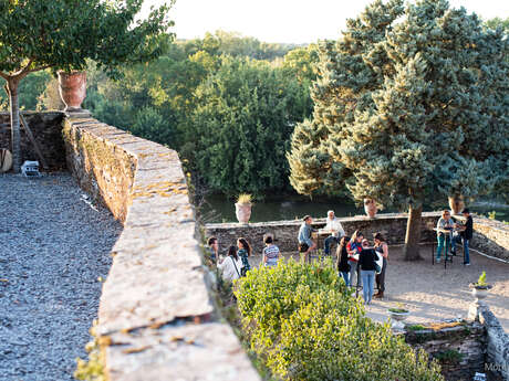 Aperitivo al atardecer en el Antiguo Convento de la Baumette