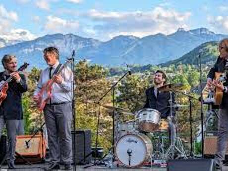 Concert - The Creatles