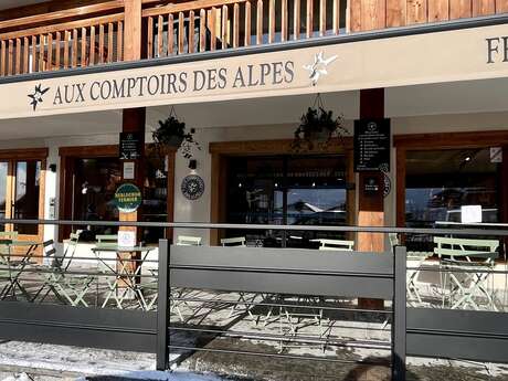 Regional products wine cellar Aux comptoirs des Alpes - Le Chinaillon