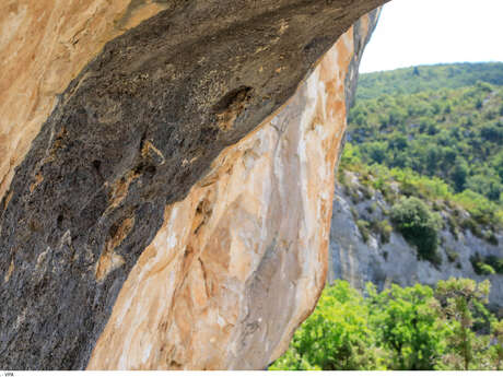 Site d'escalade - Gorges de la Nesque Malaval - Lac de Monieux