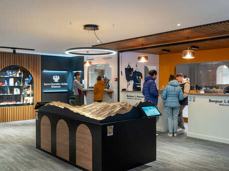 Bureau d'information Touristique de Villeneuve - La Salle les Alpes