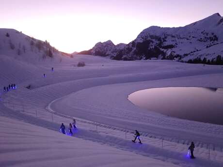 Schneeschuhwanderung im Mondschein und Fondue