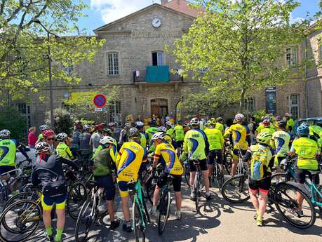 Montbrison, ville départ étape du Tour de France Femmes avec Zwift