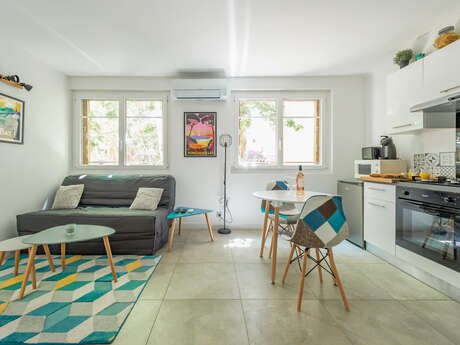 Apartment - T2 - 32 m² - Ground floor - Upper Town