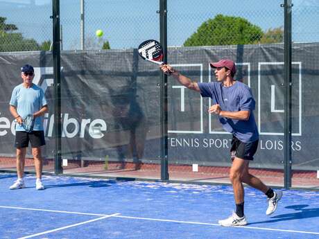 Padel and pickleball lessons and courses run by Tennis et Padel des Pertuis