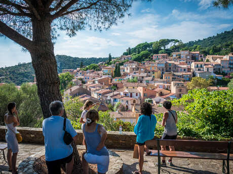 Visite guidée historique du village