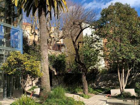 Garten unter dem Bellevue-Platz