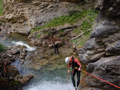 Canyon, loin des foules immergé en montagne