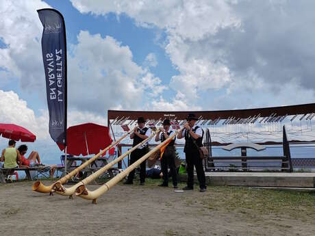 Alpenhorn music with Alpenmusik