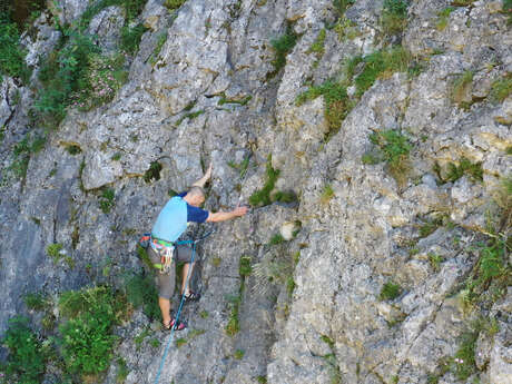 Anthon climbing rock