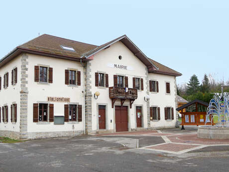 Mairie de Thollon les Mémises