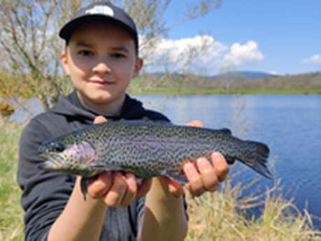 Initiation pêche de la truite aux leurres