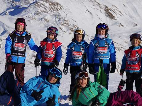 Playful discovery of downhill skiing at Kidz Club
