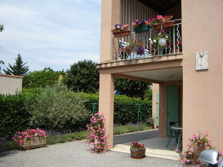 2 Room Apartment, Rue Isnard