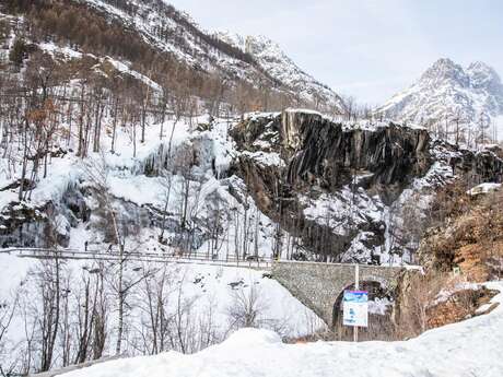 Écrins de Découverte: Camp de Base Cascade de glace (3 jours) à partir de 705€/personne