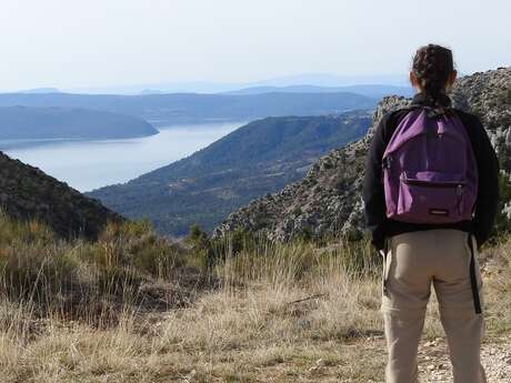 MOUSTIERS-SAINTE-MARIE - Le sentier de Courchon