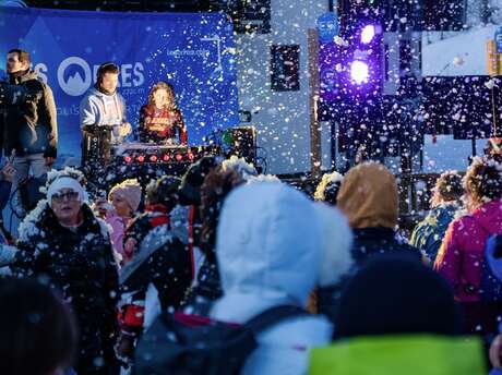 Carnaval : Warm up DJ avec DJ Mike Hayes