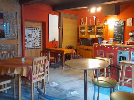 Le café associatif du Hang'Art